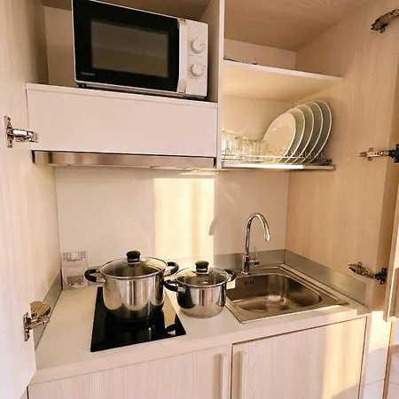 The Sea Wind & Lägenhetshotell 4*